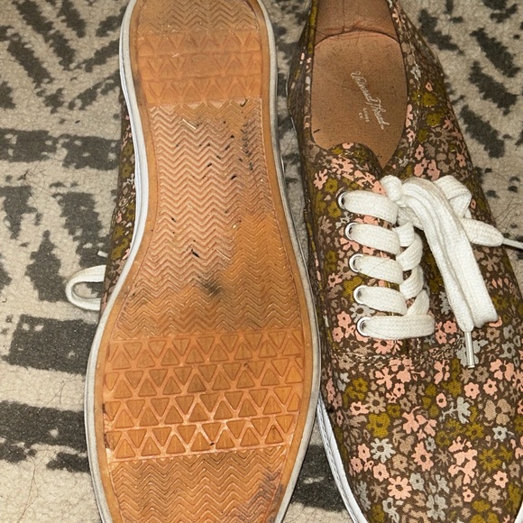 Universal Thread Floral Lace-Up Sneakers - Olive and Peach - Picture 2 of 4